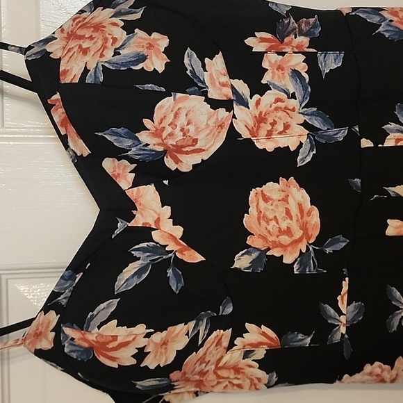 XHILARATION Floral Jumpsuit szMED - Picture 4 of 5